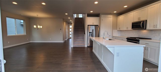 8232 37th Place NE, Marysville, WA 98270
