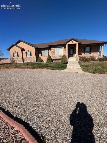 777 Woodleaf Drive, Pueblo West, CO 81007