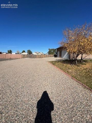 777 Woodleaf Drive, Pueblo West, CO 81007