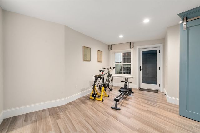 39 Hammond Street 2, Cambridge, MA 02138