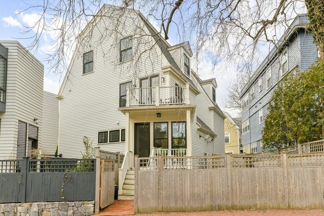 39 Hammond Street 2, Cambridge, MA 02138