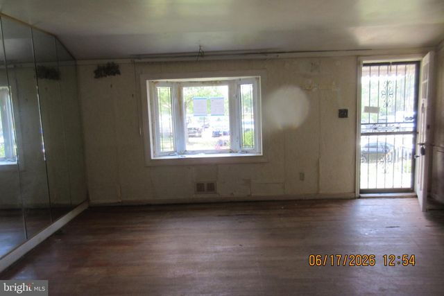 12902 EVANSTON ST, Rockville, MD 20853