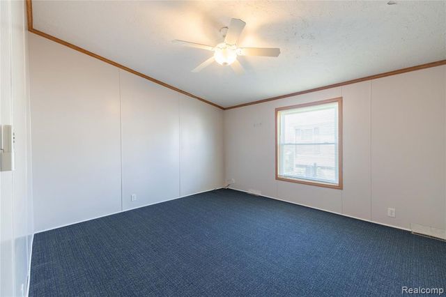 11160 Chestnut Run Court, South Lyon, MI 48178