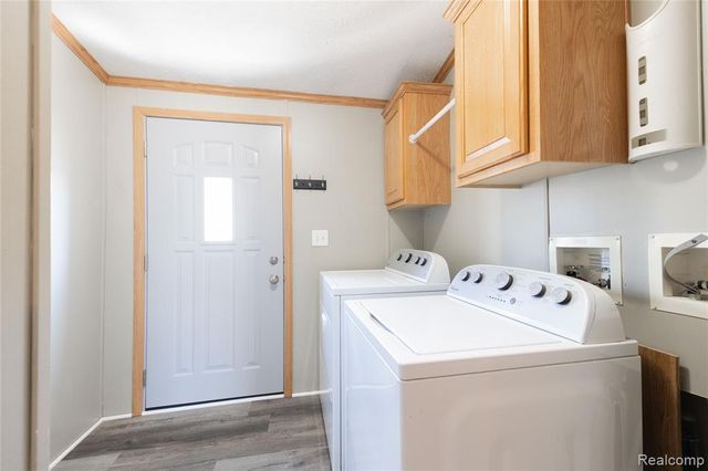 11160 Chestnut Run Court, South Lyon, MI 48178