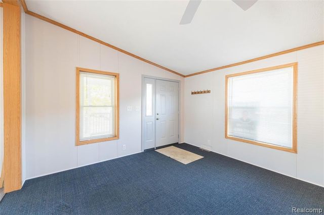 11160 Chestnut Run Court, South Lyon, MI 48178