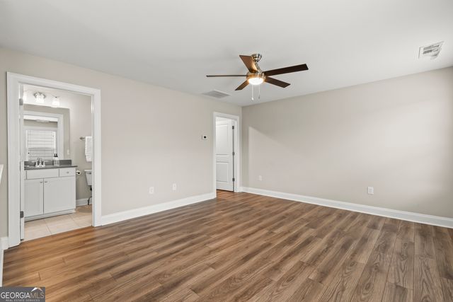 122 Iron Oak Drive, Peachtree City, GA 30269