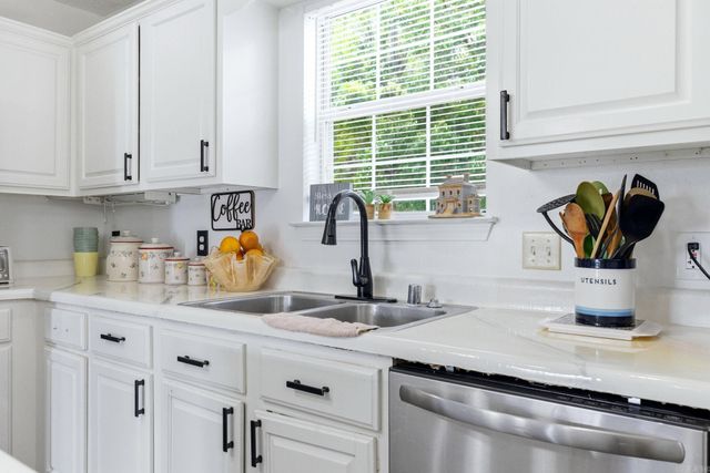 13612 Carrington Place Drive, Alexander, AR 72002