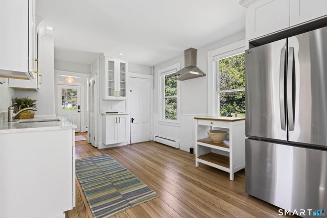 28 Watch Hill Avenue, Stonington, CT 06378