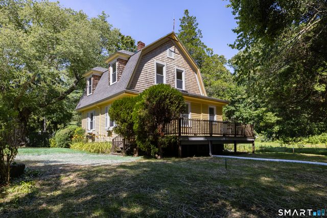 28 Watch Hill Avenue, Stonington, CT 06378