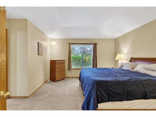 671 Ne MARYANN Ct, Hillsboro, OR 97124