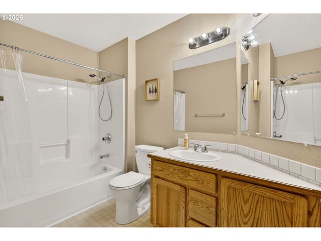 671 Ne MARYANN Ct, Hillsboro, OR 97124