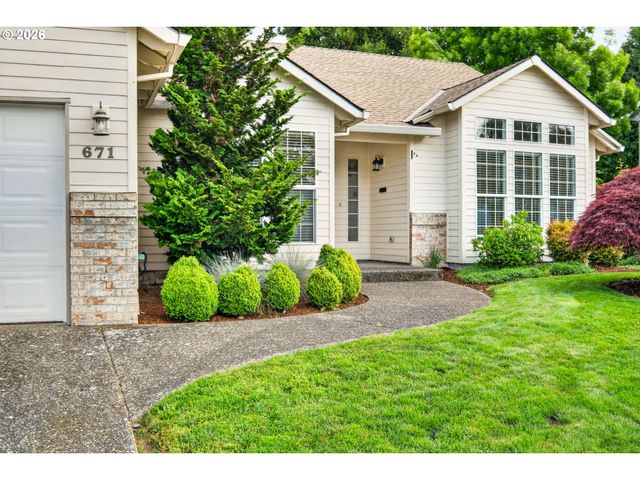 671 Ne MARYANN Ct, Hillsboro, OR 97124