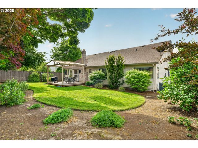 671 Ne MARYANN Ct, Hillsboro, OR 97124