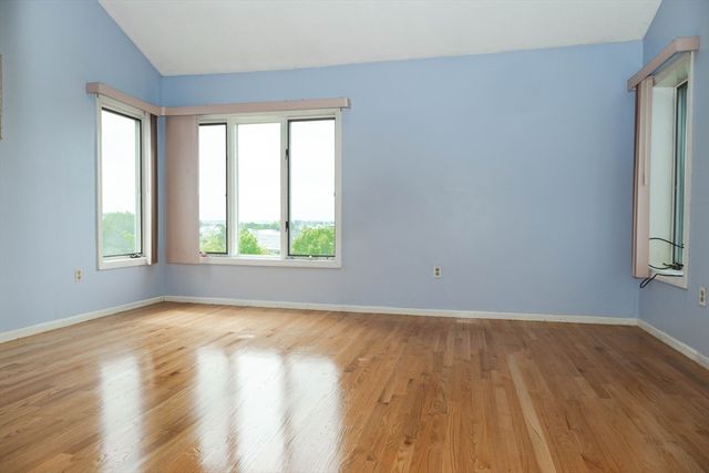 84 Ridge Rd 84, Revere, MA 02151