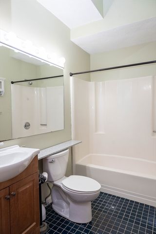 84 Ridge Rd 84, Revere, MA 02151