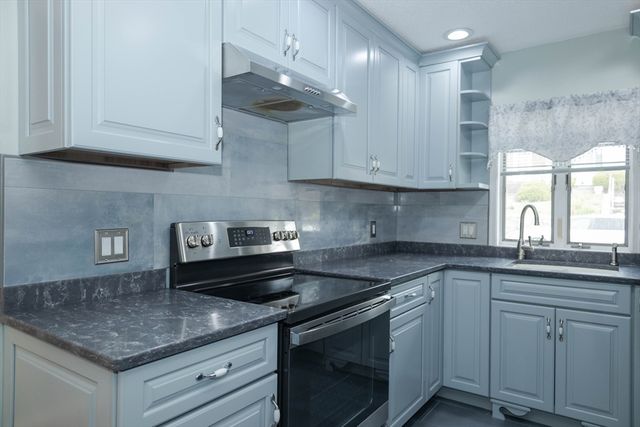 84 Ridge Rd 84, Revere, MA 02151