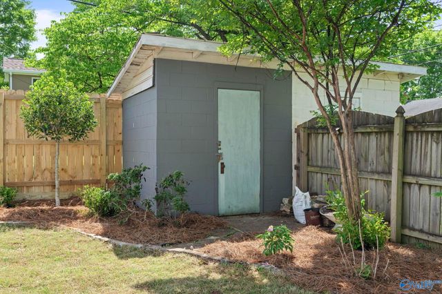 1306 Clinton Avenue E, Huntsville, AL 35801