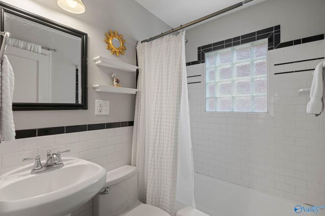 1306 Clinton Avenue E, Huntsville, AL 35801