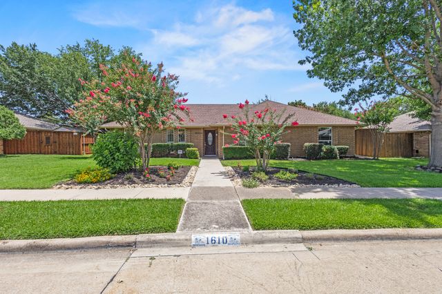 1610 Steenson Drive, Carrollton, TX 75007