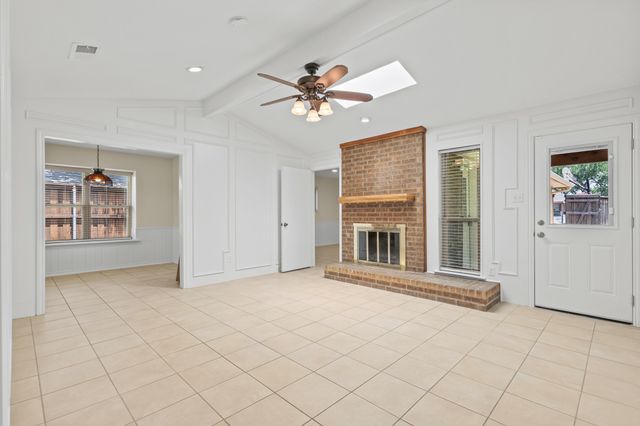 1610 Steenson Drive, Carrollton, TX 75007