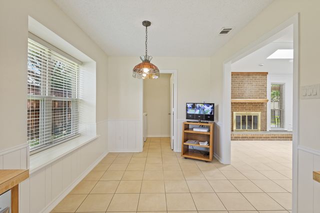 1610 Steenson Drive, Carrollton, TX 75007