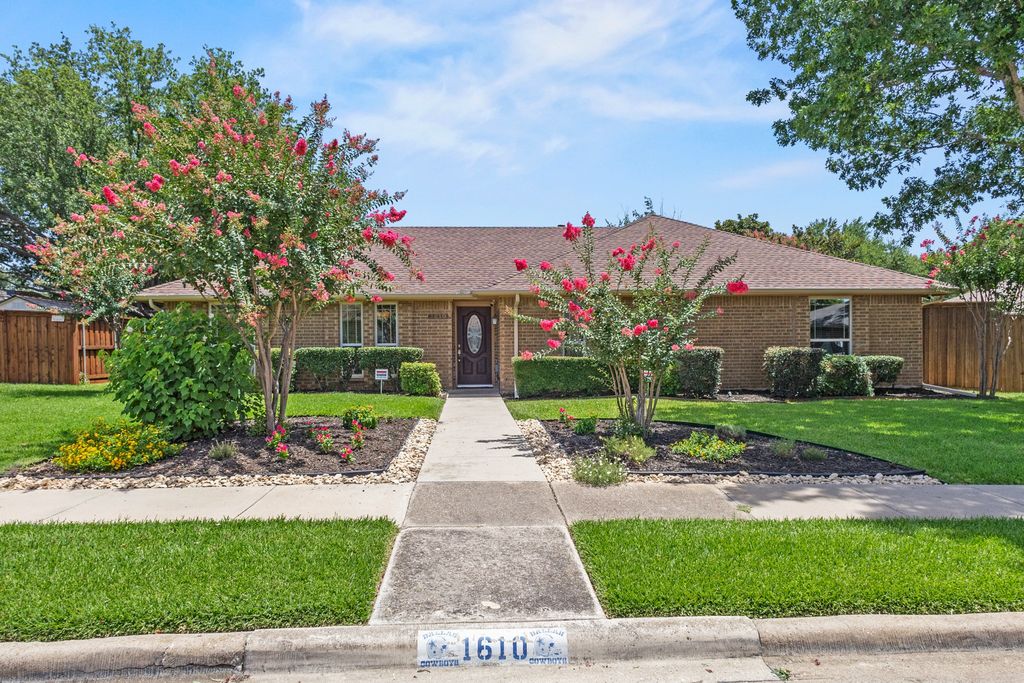 1610 Steenson Drive, Carrollton, TX 75007