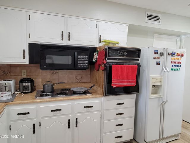 10241 N 109TH Avenue, Sun City, AZ 85351