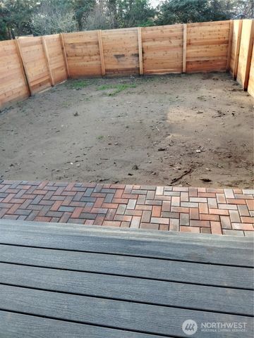 659 -B Sunset Avenue NE, Ocean Shores, WA 98569