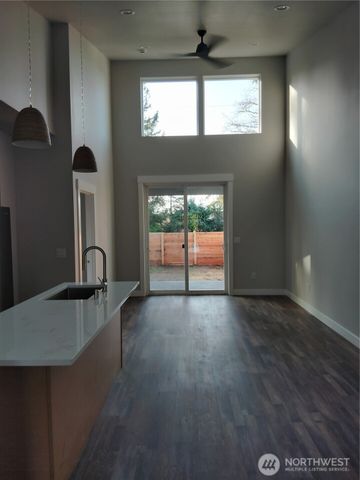 659 -B Sunset Avenue NE, Ocean Shores, WA 98569