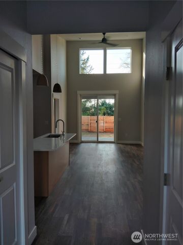 659 -B Sunset Avenue NE, Ocean Shores, WA 98569