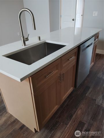 659 -B Sunset Avenue NE, Ocean Shores, WA 98569