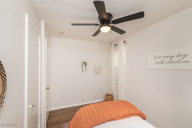 8018 Pinegrove Avenue, Parma, OH 44129