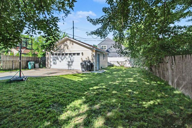 3971 Thomas Avenue, Berkley, MI 48072