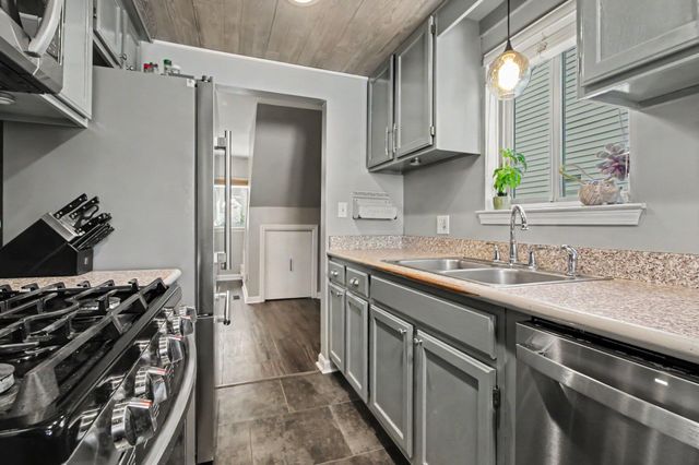 3971 Thomas Avenue, Berkley, MI 48072