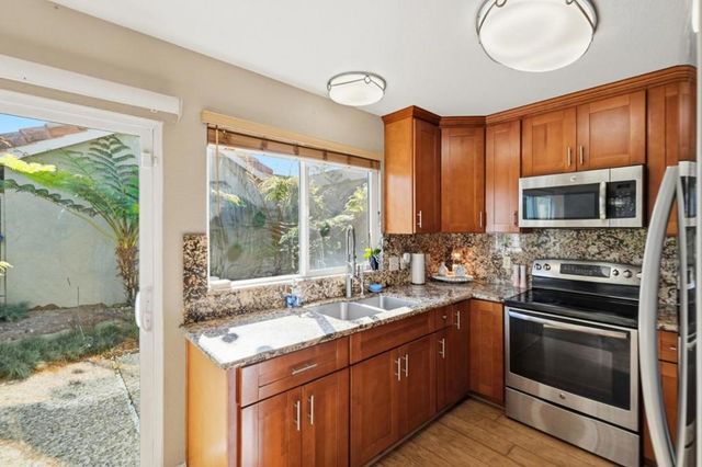 280 Crestview Drive, Watsonville, CA 95076