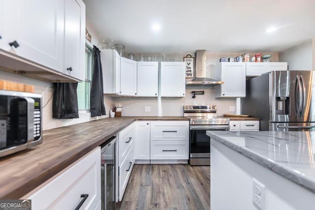 61 Airport Subdivision Road, Hawkinsville, GA 31036