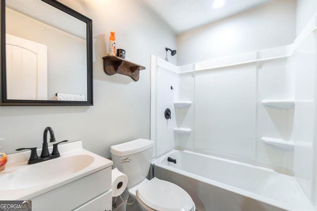 61 Airport Subdivision Road, Hawkinsville, GA 31036