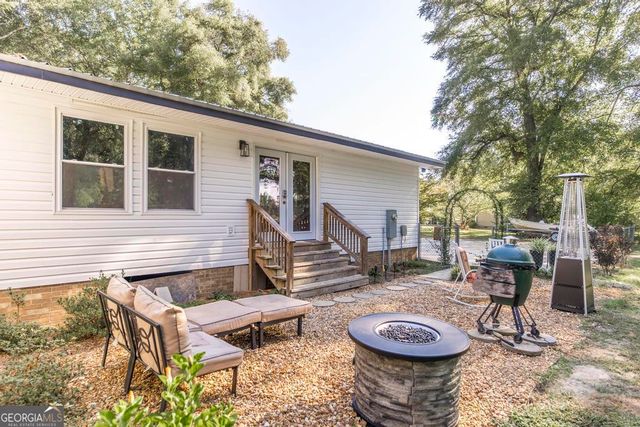 61 Airport Subdivision Road, Hawkinsville, GA 31036