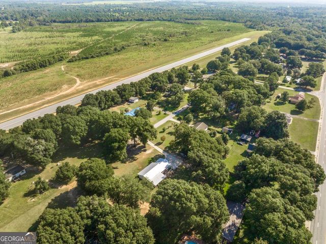 61 Airport Subdivision Road, Hawkinsville, GA 31036