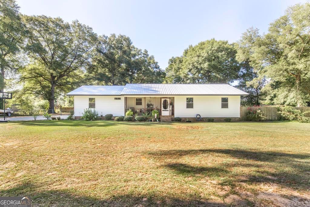 61 Airport Subdivision Road, Hawkinsville, GA 31036