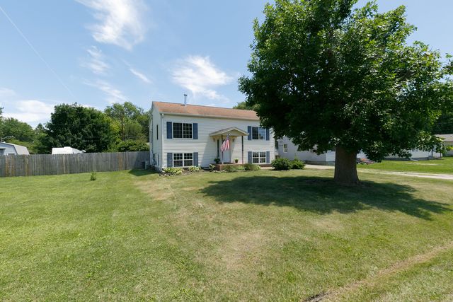 614 6TH Street, Colona, IL 61241