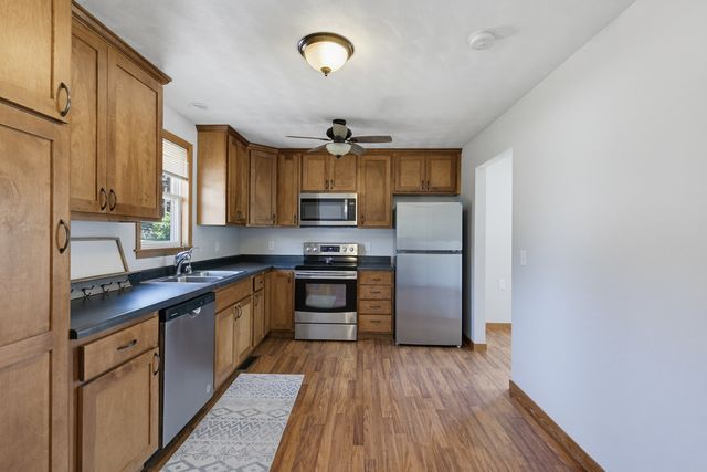 614 6TH Street, Colona, IL 61241