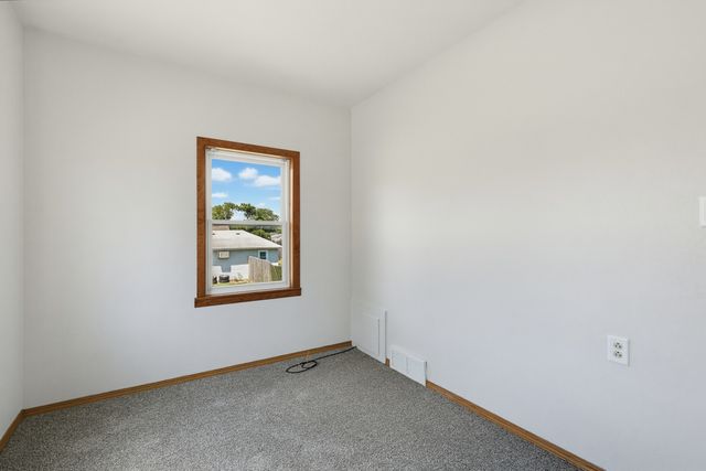 614 6TH Street, Colona, IL 61241
