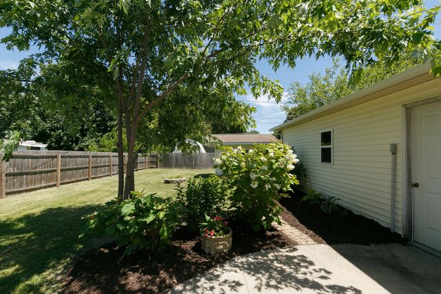614 6TH Street, Colona, IL 61241