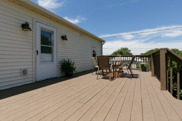 614 6TH Street, Colona, IL 61241