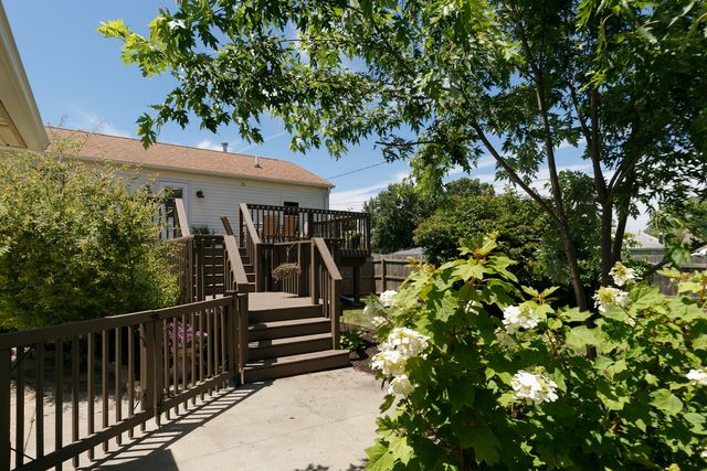 614 6TH Street, Colona, IL 61241