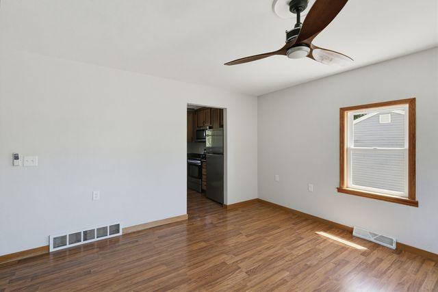 614 6TH Street, Colona, IL 61241