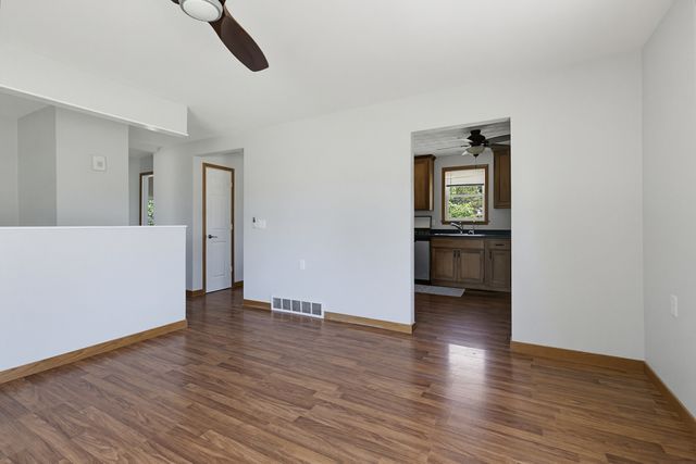 614 6TH Street, Colona, IL 61241