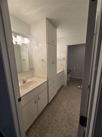 3930 NE 8TH STREET, Ocala, FL 34470