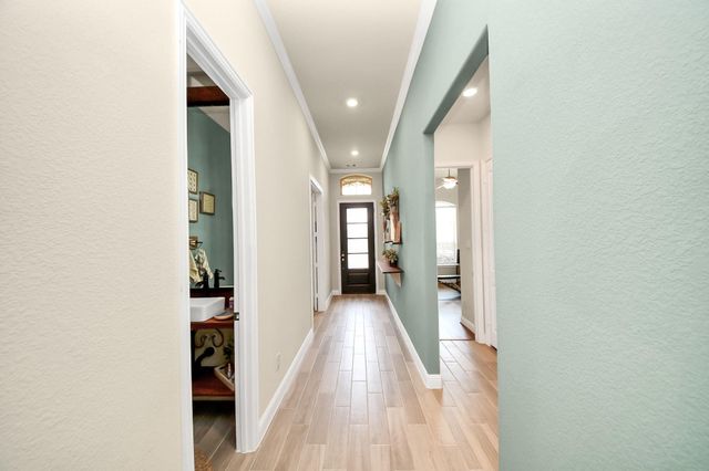 2215 Keystone Ridge Lane, Richmond, TX 77469